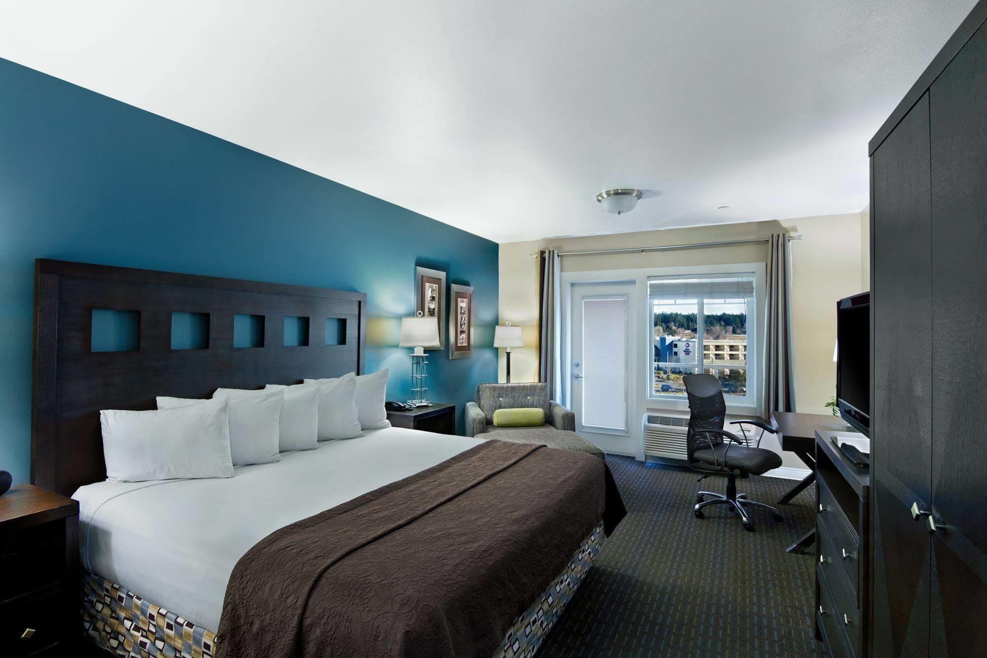 Oxford Hotel 3*